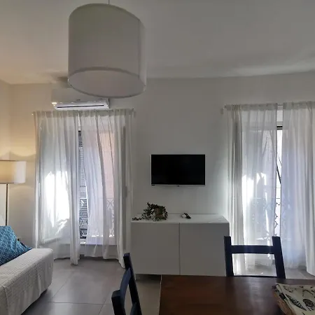 Domus Taura Apartment Terracina